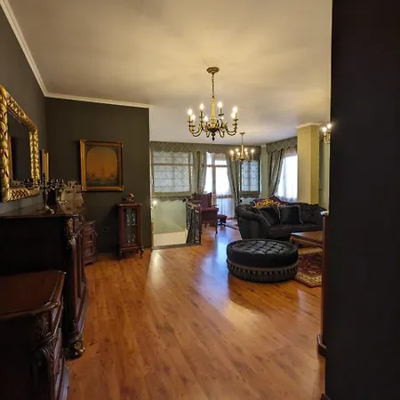 Classic Villa-spacious Center Free Parking * تيرانا