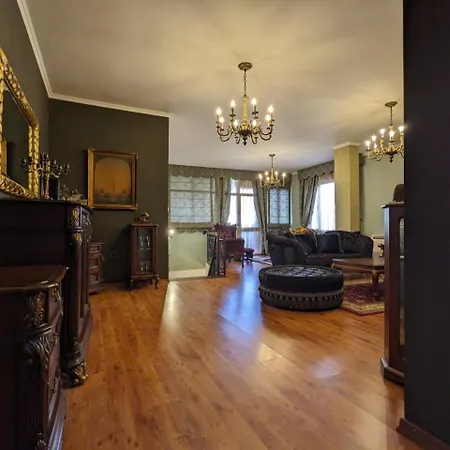 Classic Villa-spacious Center Free Parking Willa Tirana